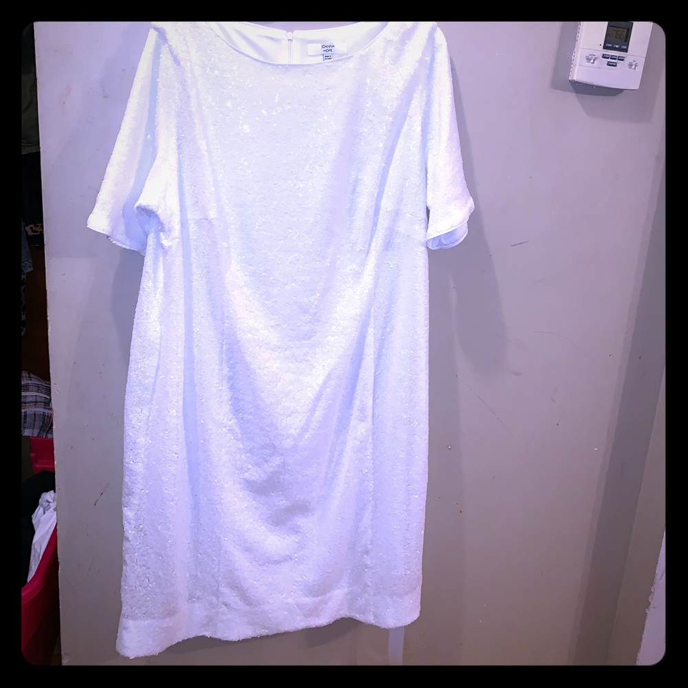 White sequined short sleeve Dress-Plus size